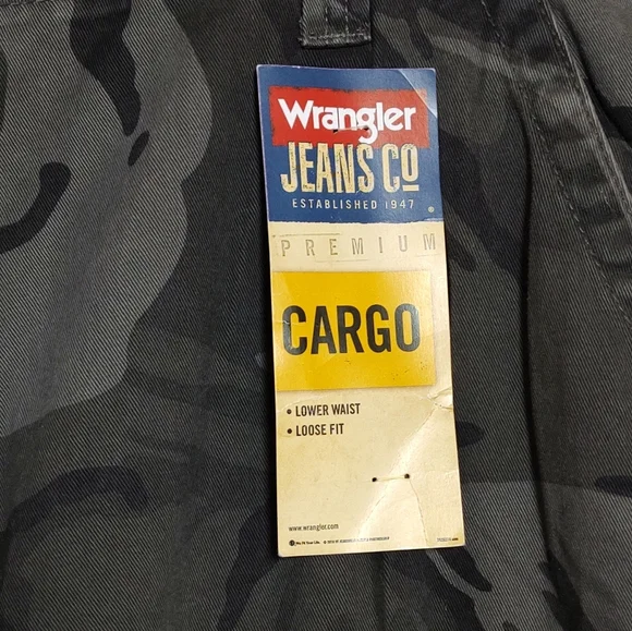 Wrangler Grey Camouflage Cargo Pants - Picture 3 of 10